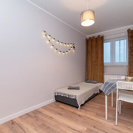 Regem Wola Apartment Varşovia Exterior foto