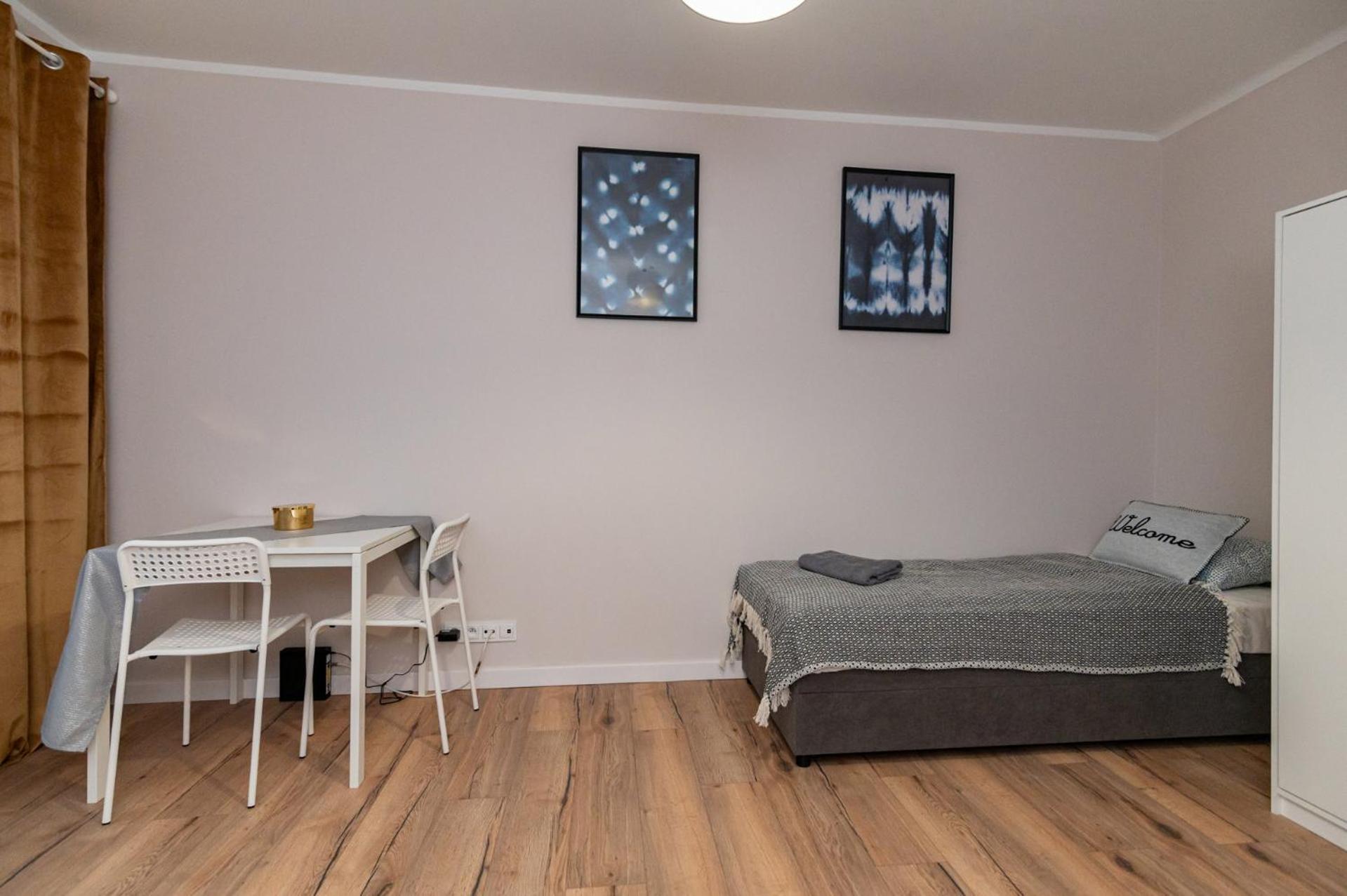 Regem Wola Apartment Varşovia Exterior foto